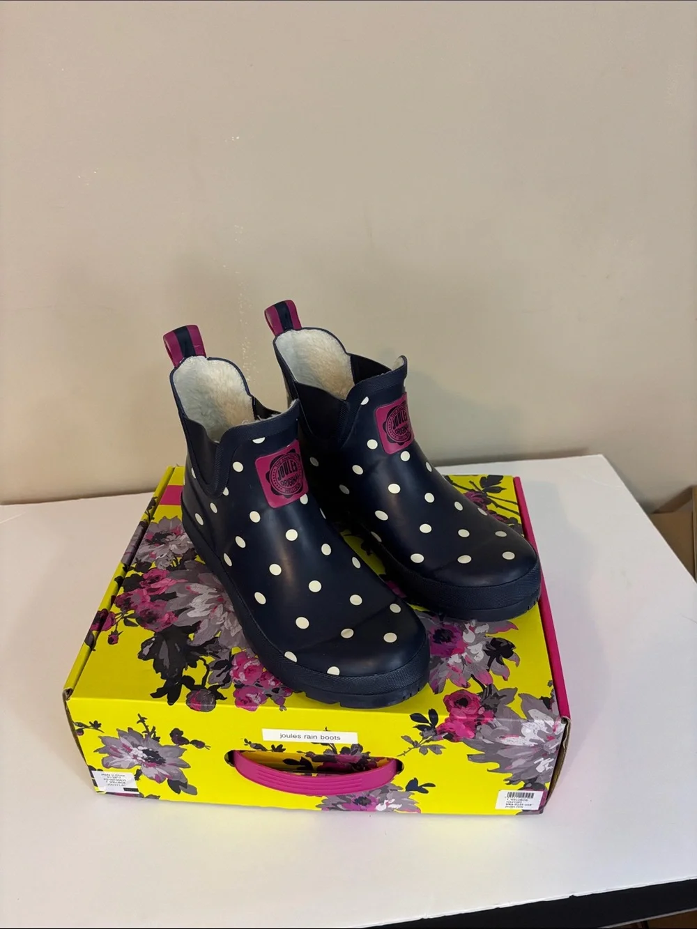 Joules Right as Rain  Polkadot  Wellibob Rain Boots Size 8